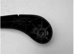 Recambio de brazo limpiaparabrisas trasero para renault clio iii 1.5 dci (br17, cr17) referencia OEM IAM 8200213059  