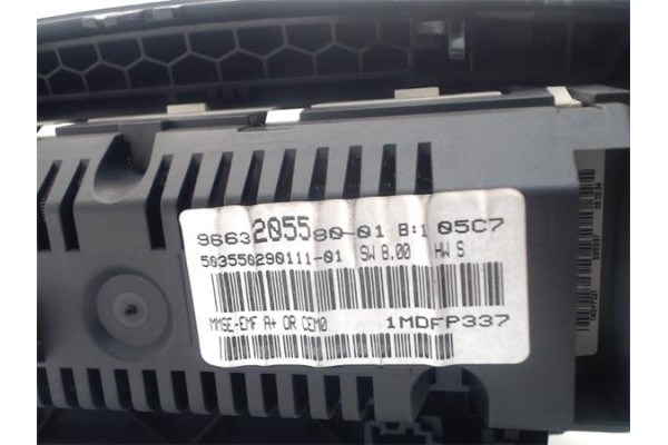 Recambio de display para peugeot 207 1.4 referencia OEM IAM 966320558001  