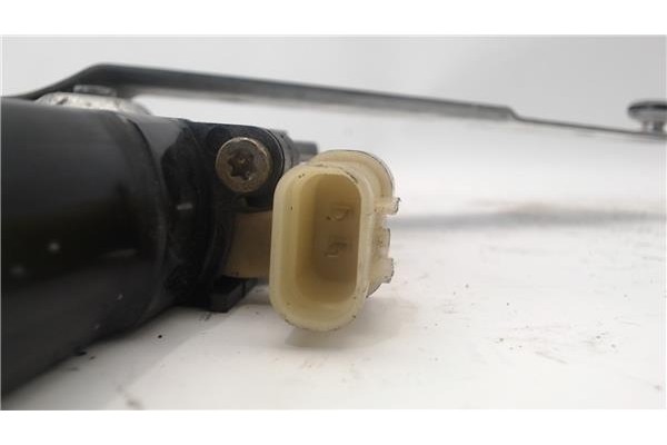Recambio de mecanismo elevalunas trasero derecho para hyundai getz (tb) referencia OEM IAM 834041C010  