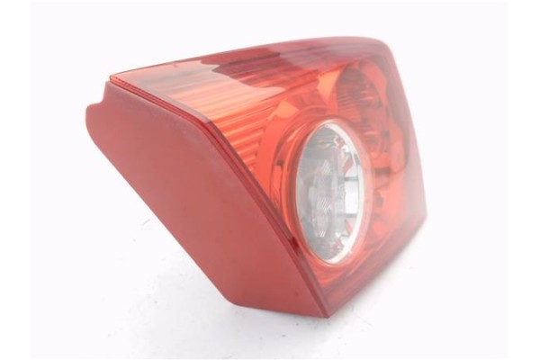 Recambio de piloto porton trasero izquierdo para chevrolet lacetti 1.6 cdx referencia OEM IAM 96551216  