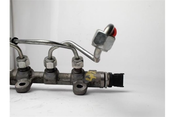 Recambio de rampa inyectores para renault trafic ii furgón 2.0 29 cn referencia OEM IAM H8200839258 0445214251 