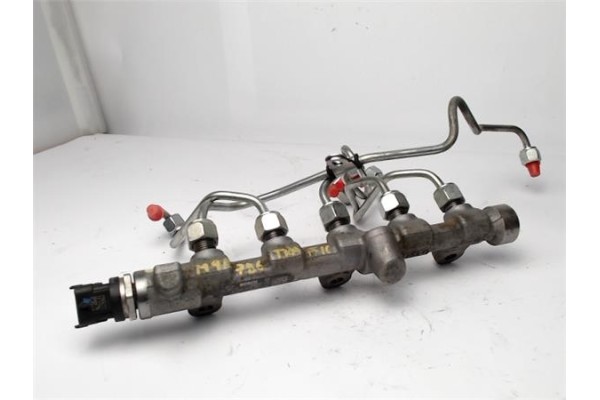 Recambio de rampa inyectores para renault trafic ii furgón 2.0 29 cn referencia OEM IAM H8200839258 0445214251 