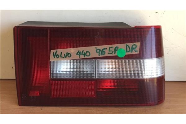 Recambio de piloto trasero derecho para volvo serie 440 1.8i referencia OEM IAM 474207 293802  Recambio de piloto trasero derecho para volvo serie 440 1.8i referencia OEM IAM 474207 293802