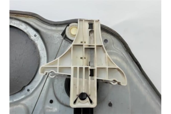 Recambio de elevalunas electrico trasero derecho para volkswagen passat berlina (3c2) referencia OEM IAM 3B5839756C  