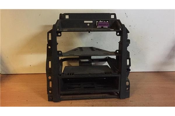 Recambio de consola para volkswagen golf iv berlina (1j1)(1997) referencia OEM IAM 1J1858071F1J0857058B  