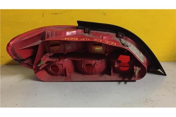 Recambio de piloto trasero derecho para peugeot 406 berlina (s1/s2) 1.8 sr referencia OEM IAM 9644652577   Recambio de piloto trasero derecho para peugeot 406 berlina (s1/s2) 1.8 sr referencia OEM IAM 9644652577