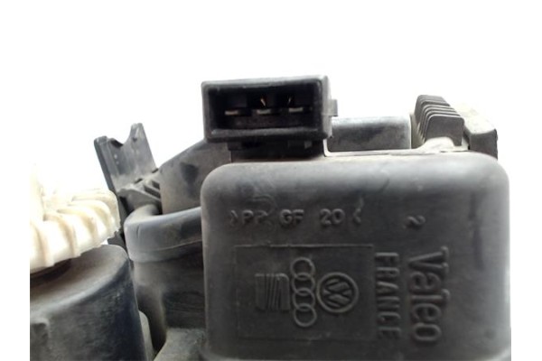 Recambio de faro delantero izquierdo para seat ibiza (6k1) referencia OEM IAM 6K0941009A 67735431 