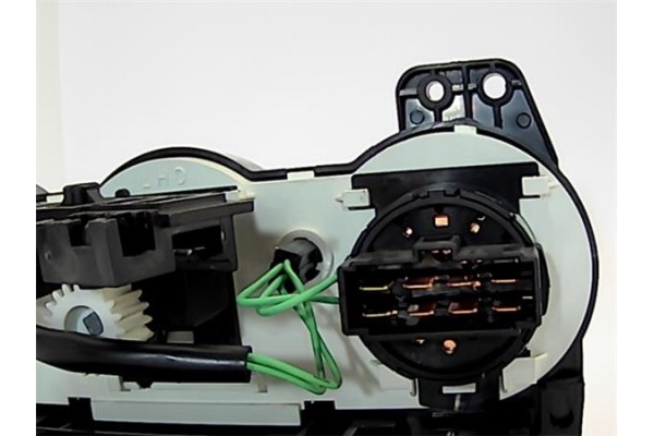 Recambio de mandos calefaccion / a.a. para hyundai accent (lc) 1.3 referencia OEM IAM 9725025350  