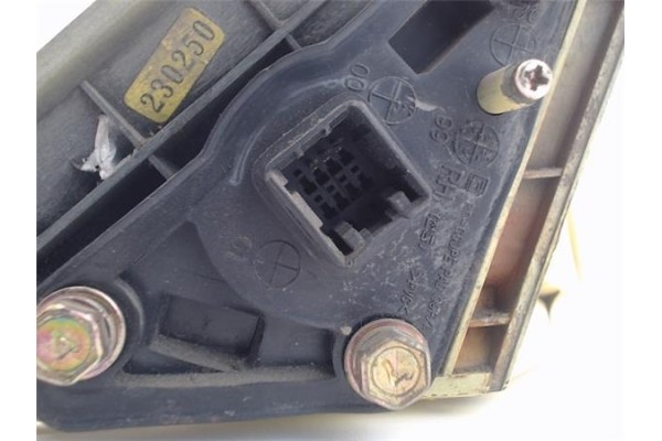 Recambio de retrovisor electrico derecho para hyundai accent (lc) referencia OEM IAM 8762125720  8762025740CA , HYUNDAI