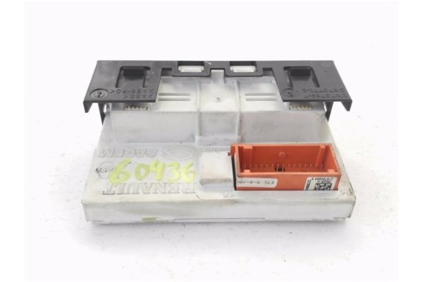 Recambio de reloj horario para renault megane ii sedán (lm0/1_) 1.5 dci referencia OEM IAM 8200107839B 216737697 