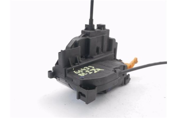 Recambio de cierre electromagnetico delantero izquierdo para renault master iii combi 2.3 l1h1 3,0t referencia OEM IAM 805030009