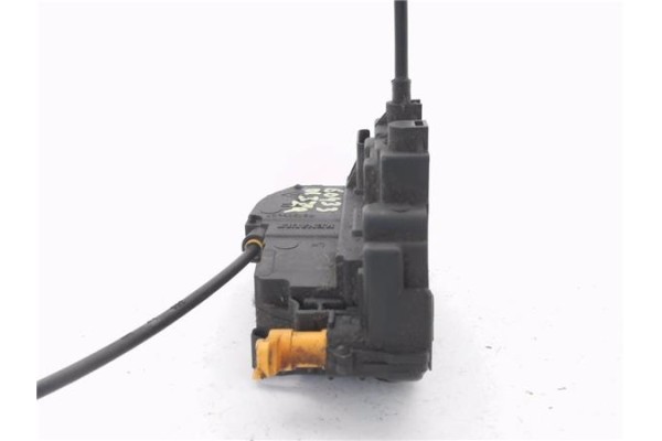Recambio de cierre electromagnetico delantero izquierdo para renault master iii combi 2.3 l1h1 3,0t referencia OEM IAM 805030009