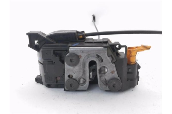 Recambio de cierre electromagnetico delantero izquierdo para renault master iii combi 2.3 l1h1 3,0t referencia OEM IAM 805030009
