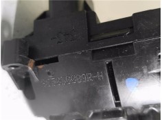 Recambio de cierre electromagnetico delantero izquierdo para renault master iii combi 2.3 l1h1 3,0t referencia OEM IAM 805030009