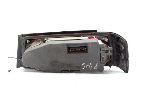 Recambio de piloto trasero izquierdo para peugeot 405 berlina referencia OEM IAM 635191  