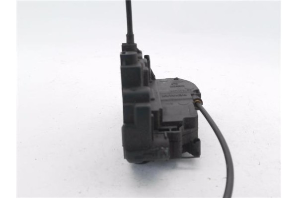 Recambio de cierre electromagnetico delantero derecho para renault master iii combi 2.3 l1h1 3,0t referencia OEM IAM 805020009R 