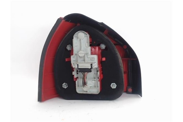 Recambio de piloto trasero derecho para audi a3 (8l) 1.6 ambiente referencia OEM IAM 28470204 8L0945096B05S 