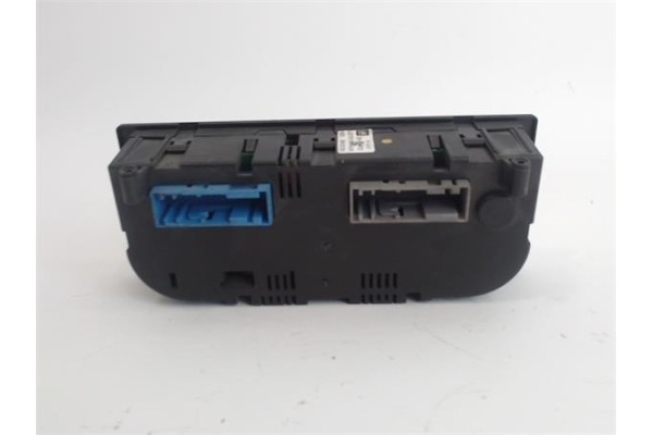 Recambio de mandos climatizador para opel astra g berlina referencia OEM IAM 24442472  