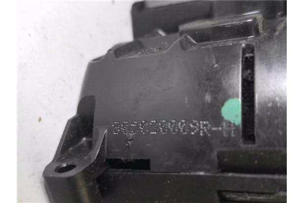 Recambio de cierre electromagnetico delantero derecho para renault master iii combi 2.3 l1h1 3,0t referencia OEM IAM 805020009R 