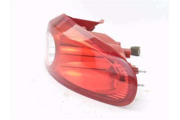 Recambio de piloto trasero derecho para chevrolet lacetti 1.6 cdx referencia OEM IAM 96387725  