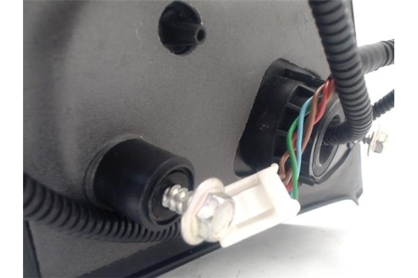 Recambio de retrovisor electrico derecho para citroen c1 1.2 feel referencia OEM IAM B000780980  