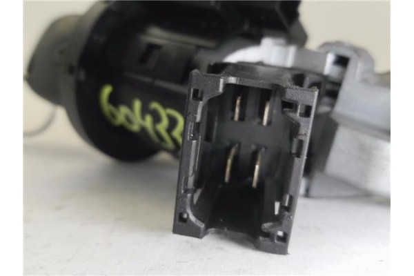 Recambio de clausor para renault master iii combi 2.3 l1h1 3,0t referencia OEM IAM 8200405701F 2811334922T 