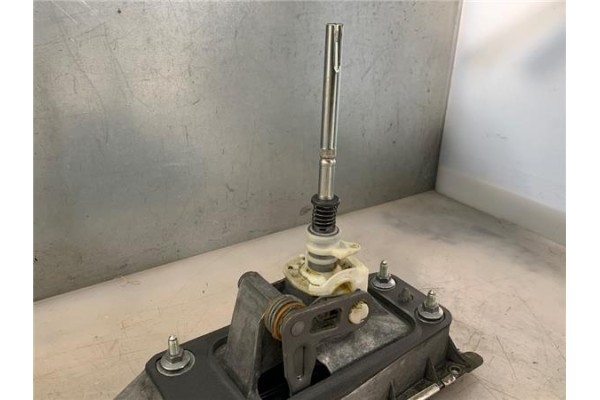 Recambio de conjunto palanca cambio velocidad para volkswagen polo v (6r1) 1.4 advance referencia OEM IAM 6Q0711050B 6R0711113M 