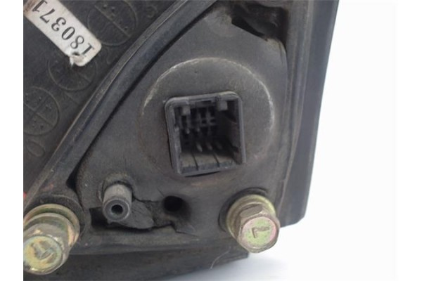 Recambio de retrovisor electrico derecho para hyundai elantra (xd) referencia OEM IAM 876202D550 10953822 