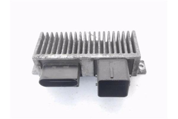 Recambio de caja precalentamiento para renault master iii combi 2.3 l1h1 3,0t referencia OEM IAM 8200558438A  