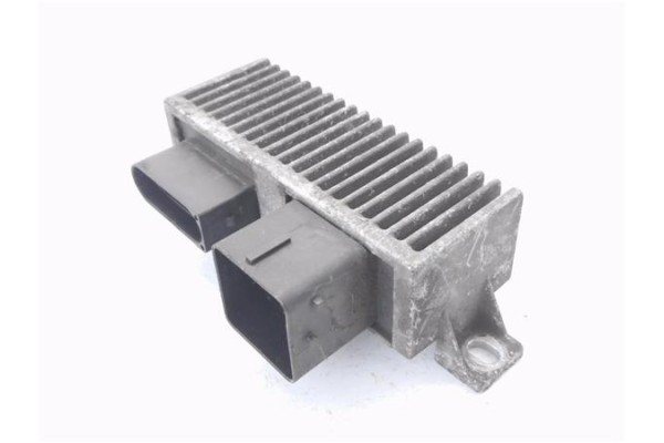 Recambio de caja precalentamiento para renault master iii combi 2.3 l1h1 3,0t referencia OEM IAM 8200558438A  