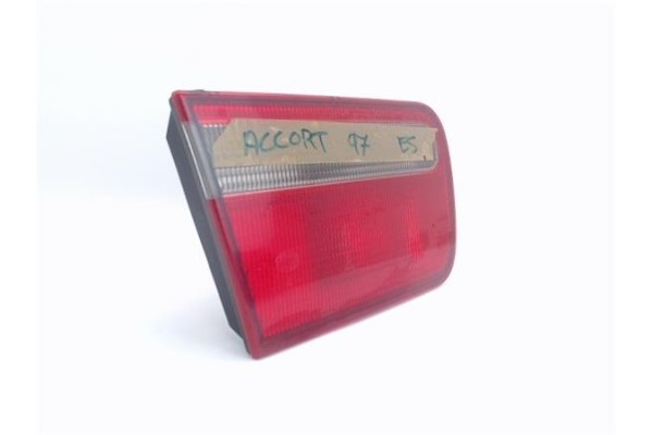 Recambio de piloto porton trasero izquierdo para honda accord berlina (cc/ce) referencia OEM IAM 236207  