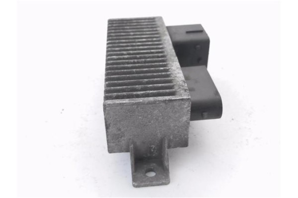 Recambio de caja precalentamiento para renault master iii combi 2.3 l1h1 3,0t referencia OEM IAM 8200558438A  