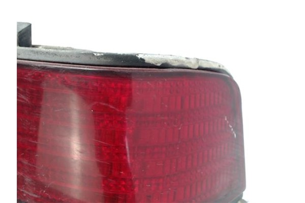 Recambio de piloto trasero derecho para peugeot 405 berlina referencia OEM IAM 635192  