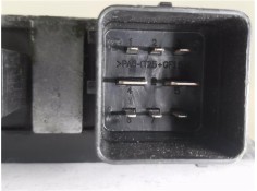 Recambio de caja precalentamiento para renault master iii combi 2.3 l1h1 3,0t referencia OEM IAM 8200558438A  