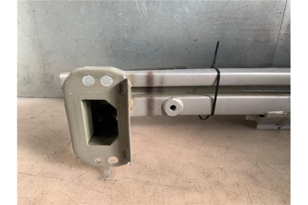 Recambio de refuerzo paragolpes para citroen c1 1.2 feel referencia OEM IAM B000790380  