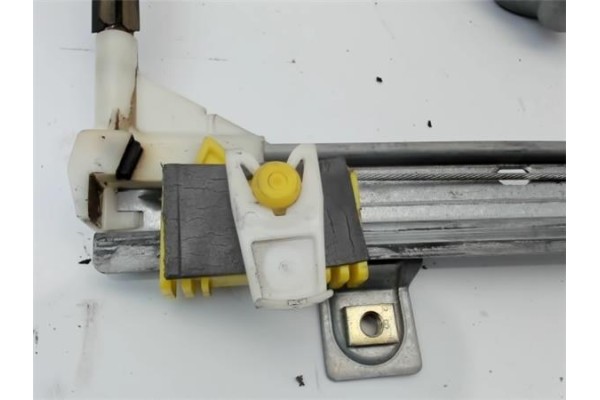 Recambio de mecanismo elevalunas trasero derecho para renault megane i scenic (ja0) referencia OEM IAM   