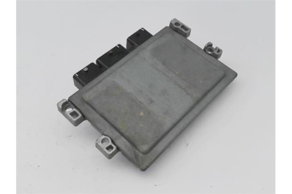 Recambio de centralita para ford fiesta vi 1.25 referencia OEM IAM 8U7112A650AA  