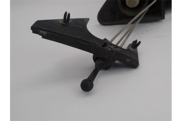 Recambio de retrovisor derecho para renault rapid /express (f40) referencia OEM IAM 7700808133 6165153 6001030197 , RENAULT | 77