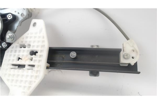 Recambio de mecanismo elevalunas trasero derecho para chevrolet captiva referencia OEM IAM 25937970  