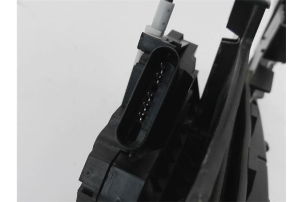 Recambio de cierre electromagnetico delantero izquierdo para ford fiesta vi 1.25 referencia OEM IAM AM5AU21813AF 8A61A21979AD 