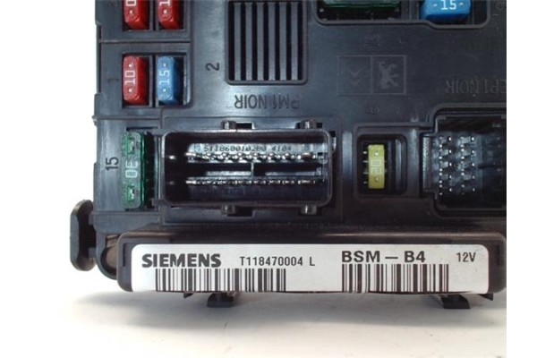 Recambio de caja fusibles/rele para citroen c2 1.4 hdi referencia OEM IAM 9650618380  