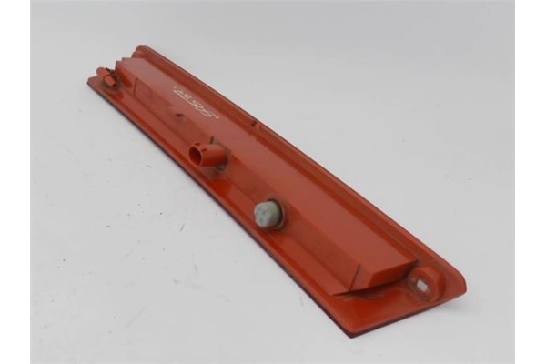 Recambio de luz central de freno para ford fiesta vi 1.25 referencia OEM IAM 8A6113A613AK  