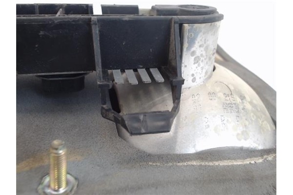 Recambio de piloto porton trasero izquierdo para ssangyong musso referencia OEM IAM 8360105202X  