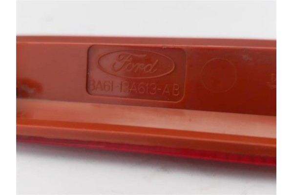 Recambio de luz central de freno para ford fiesta vi 1.25 referencia OEM IAM 8A6113A613AK  
