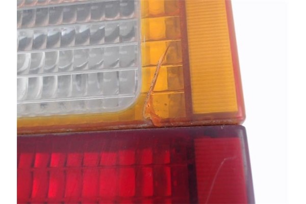 Recambio de piloto porton trasero izquierdo para ssangyong musso referencia OEM IAM 8360105202X  