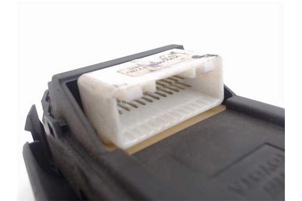 Recambio de mando elevalunas para toyota corolla (e12) referencia OEM IAM 54035096  