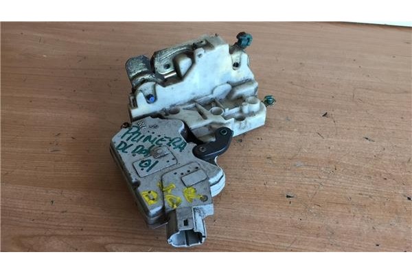 Recambio de cierre electromagnetico delantero derecho para nissan primera berlina (p11)(1996) 1.6 gx [1,6 ltr. - 66 kw 16v cat] 