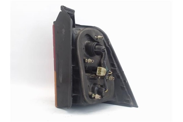 Recambio de piloto trasero izquierdo para ssangyong musso referencia OEM IAM    Recambio de piloto trasero izquierdo para ssangyong musso referencia OEM IAM