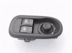 Recambio de mando elevalunas delantero izquierdo para renault master iii combi 2.3 l1h1 3,0t referencia OEM IAM 8200637849  