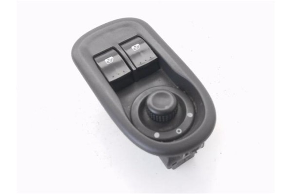 Recambio de mando elevalunas delantero izquierdo para renault master iii combi 2.3 l1h1 3,0t referencia OEM IAM 8200637849  